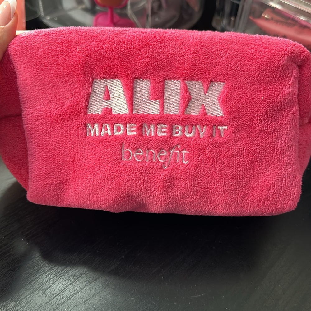 Benefit bundle - Picture 16 of 16